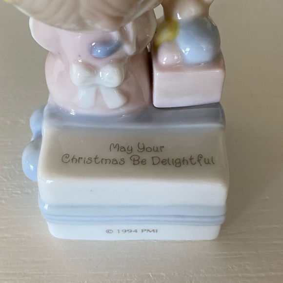 1994 Precious Moments - May Your Christmas be Delightful Musical Figurine- Girl - Picture 4 of 7
